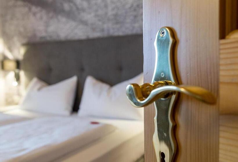 1ベッドルームアパートメント, Eden Apartments