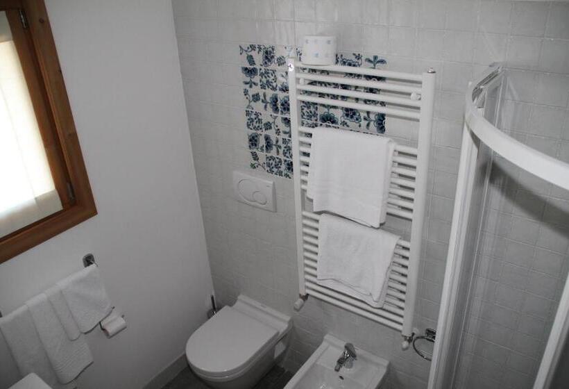 اتاق استاندارد, Agriturismo Raethia