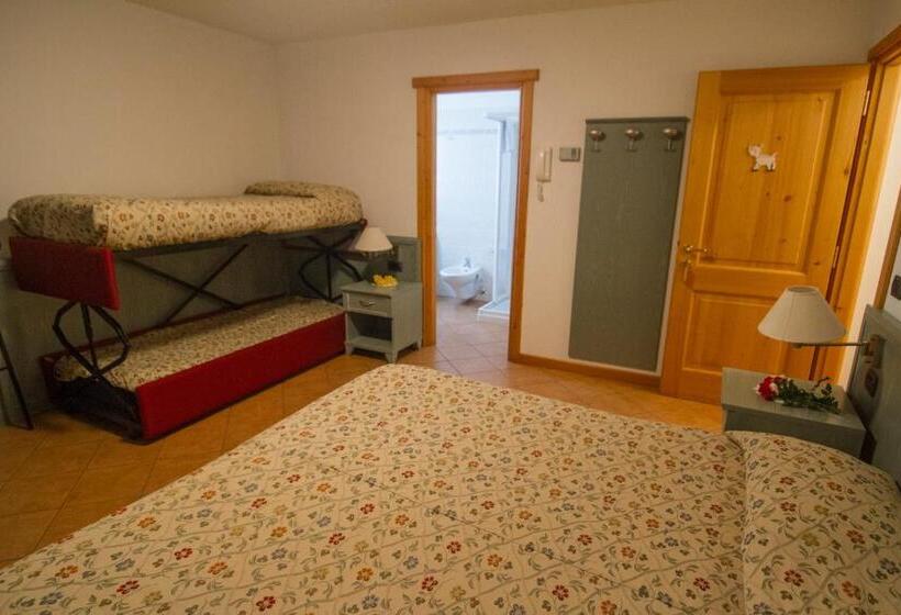 اتاق خانوادگی, Agriturismo Raethia