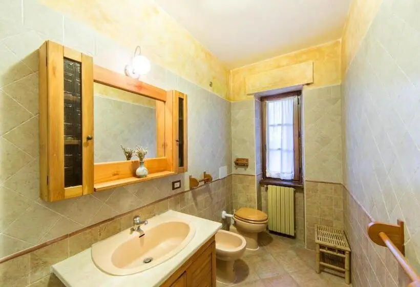 Standard Kolmen Hengen Huone, Bio Agriturismo Aia Del Tufo