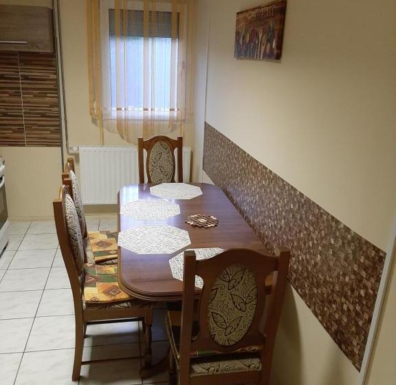 스탠다드 룸, Váradi Apartman