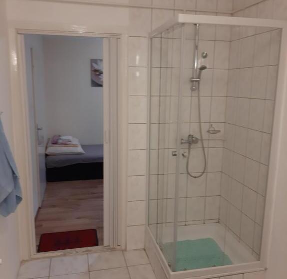 스탠다드 트리플 룸, Váradi Apartman