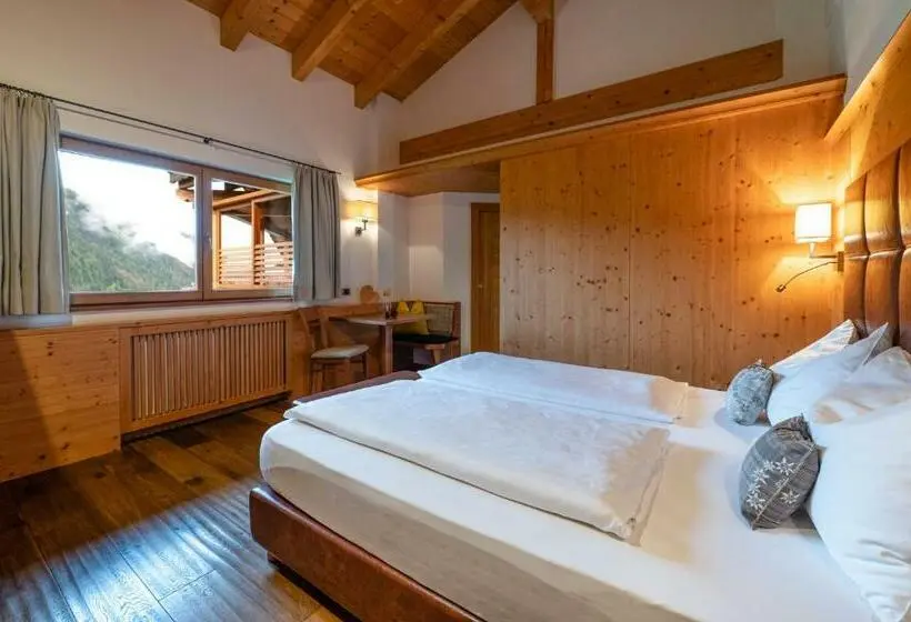 スタンダードスタジオ, Residence Sovara