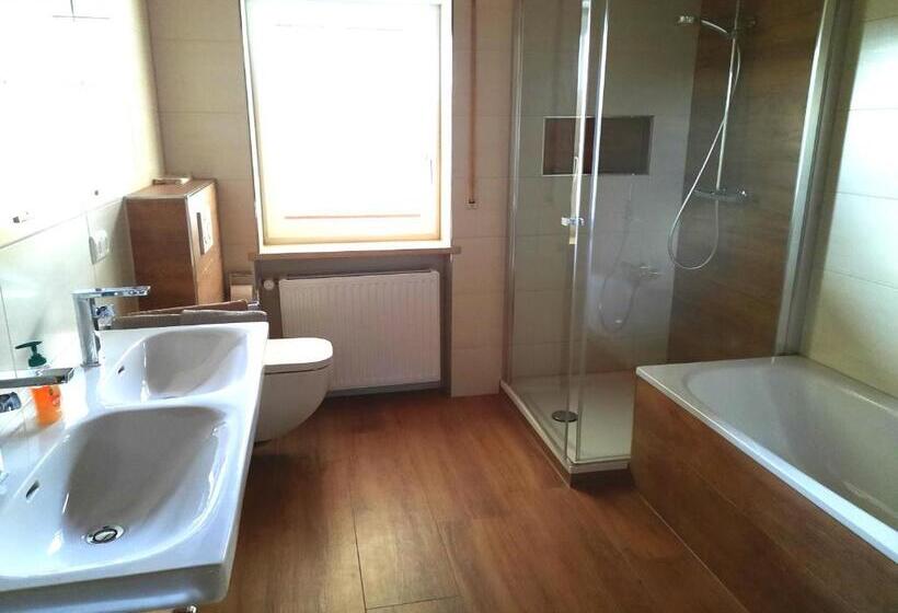 带3个卧室的公寓, Gästehaus Steininger