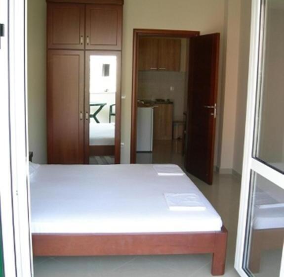 آپارتمان 1 خوابه با بالکن و چشم‌انداز دریا, Guest House Villa Pastrovka