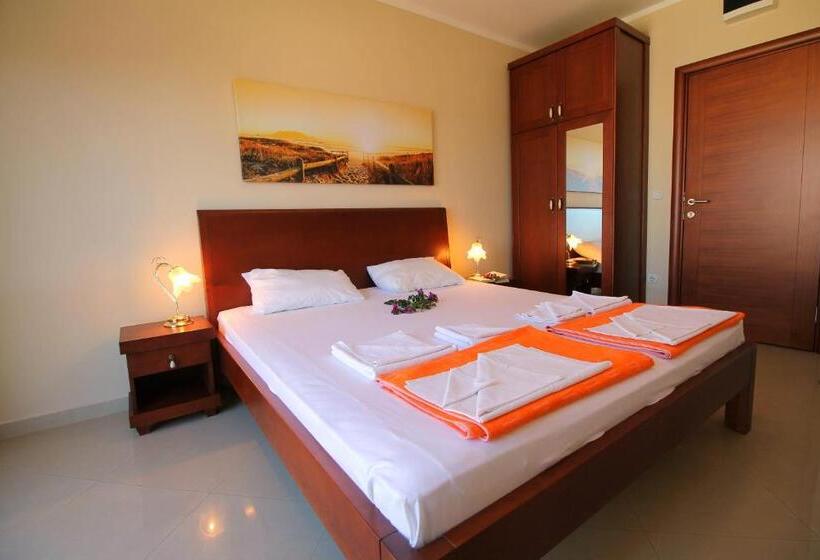 اتاق استاندارد با بالکن و چشم‌انداز دریا, Guest House Villa Pastrovka