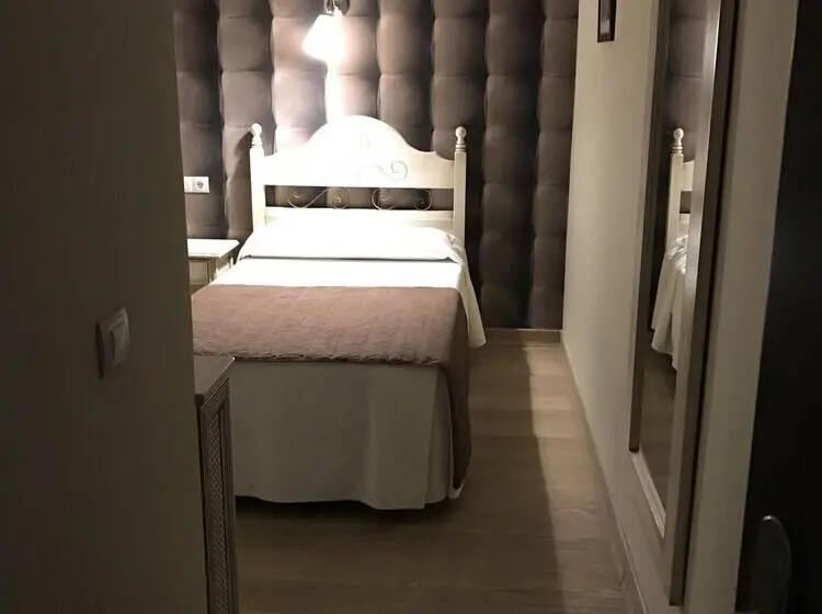 Standart Tek Kişilik Oda, Hostal Cafe Gutgreco