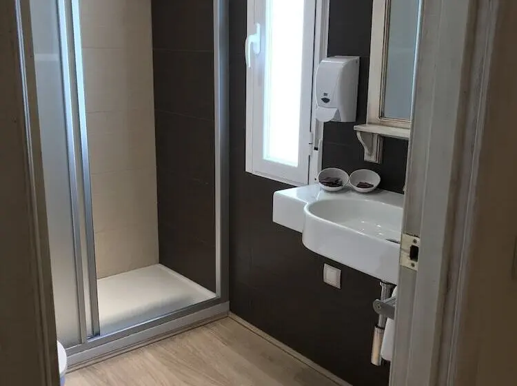 Standart Oda, Hostal Cafe Gutgreco