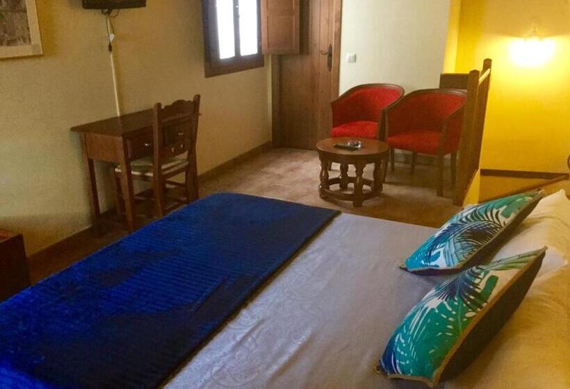 اتاق استاندارد, Hostal San Pedro