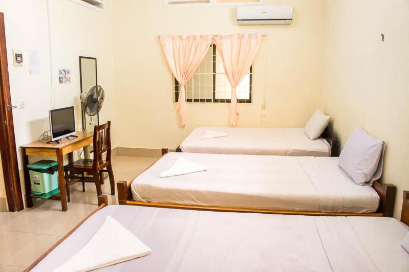 غرفة قياسية ثلاثية, Visal Sak Guesthouse