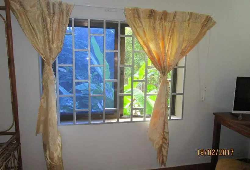 اتاق اکونومی, Visal Sak Guesthouse