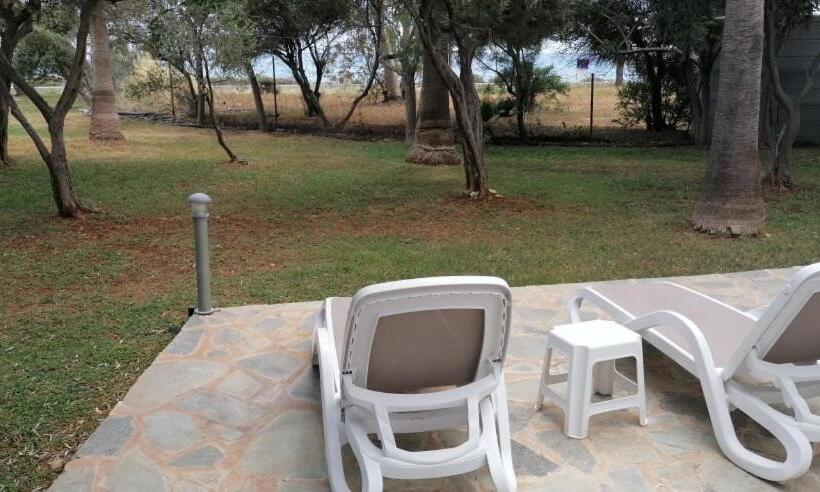 بانگلوی استاندارد با چشم‌انداز دریا, Simos Magic Beach Hotel Apts