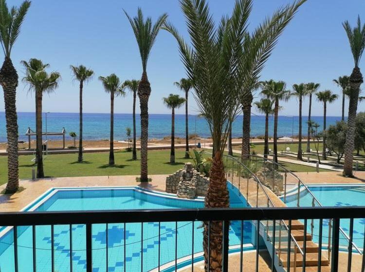 استودیوی استاندارد با چشم‌انداز دریا, Simos Magic Beach Hotel Apts
