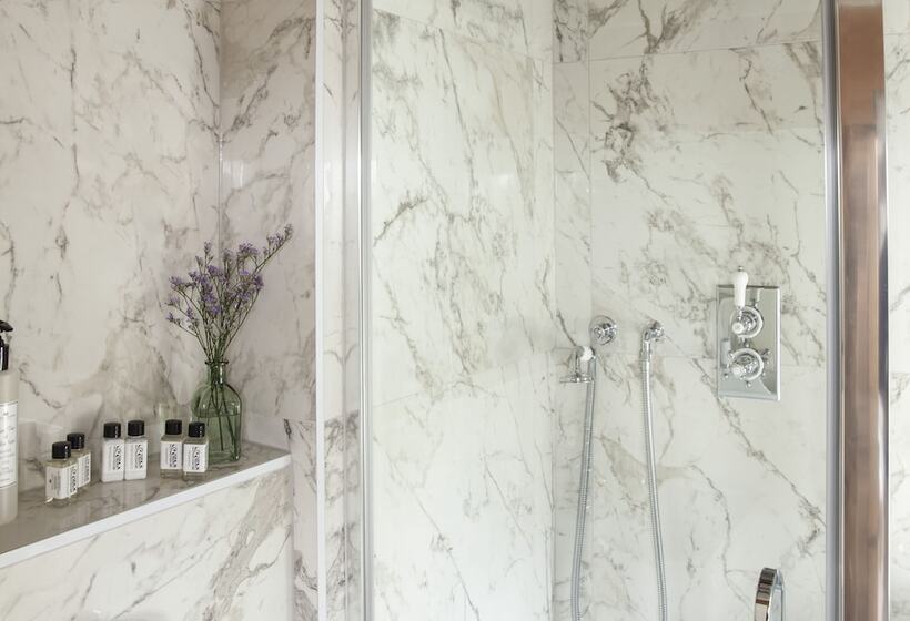 Номер Стандарт, The Angel Inn, Petworth