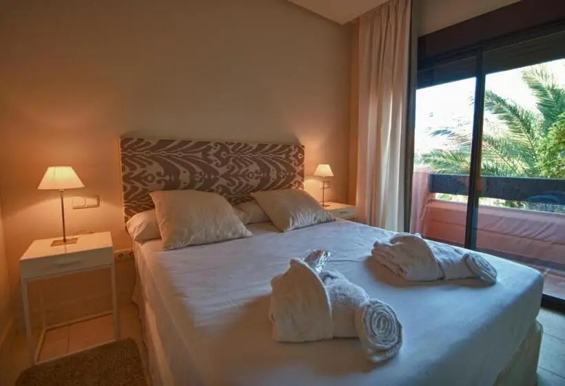 ジャグジー付２ベッドルームデュプレックスアパート, Aparthotel Novo Resort