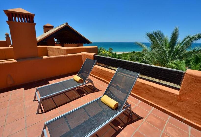 Апартаменты Deluxe 2 Спальни с Гидромассажем, Aparthotel Novo Resort