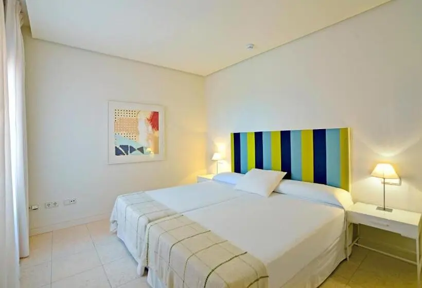 ３ベッドルームのデラックスアパートメント, Aparthotel Novo Resort