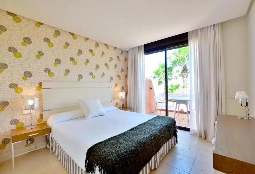３ベッドルームのデラックスアパートメント, Aparthotel Novo Resort