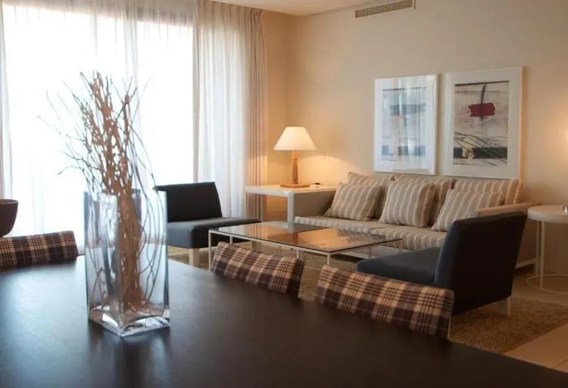 ３ベッドルームのデラックスアパートメント, Aparthotel Novo Resort