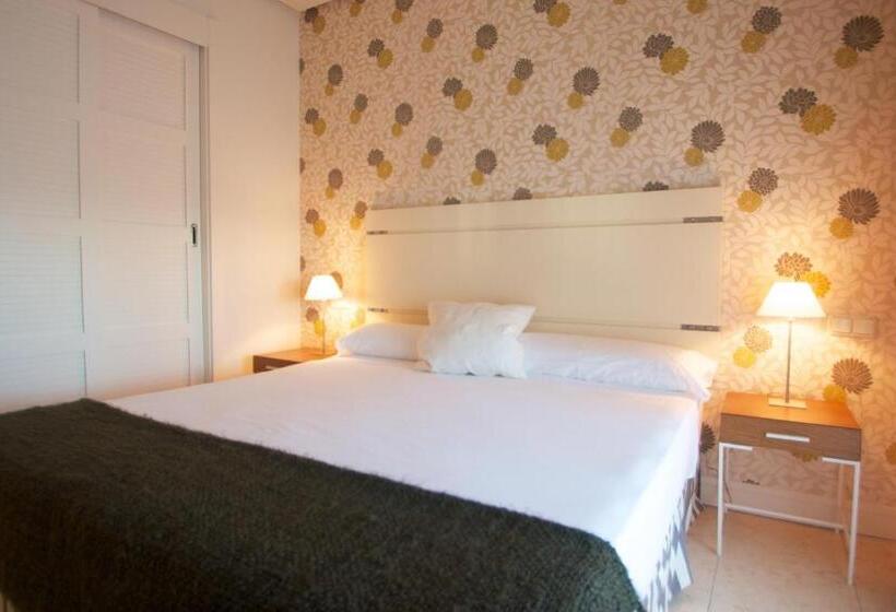 Апартаменты Deluxe 2 Спальни, Aparthotel Novo Resort