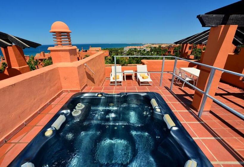 Апартаменты Deluxe 2 Спальни с Гидромассажем, Aparthotel Novo Resort