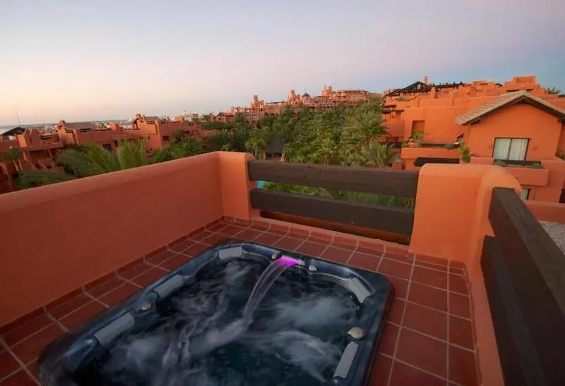 ３ベッドルームのデラックスアパートメント, Aparthotel Novo Resort