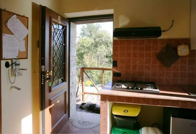 スタンダードスタジオ, Italyfarmstay