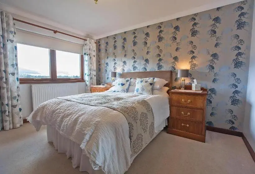 Standard room with outdoor bath, Glede Knowe Guest House