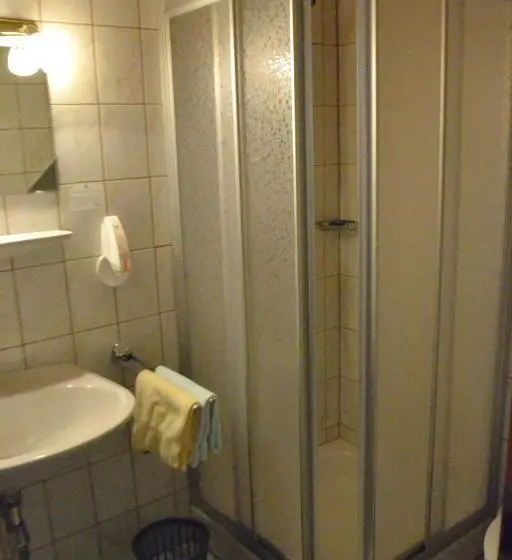 スタンダードルーム, Innviertler Berggasthof