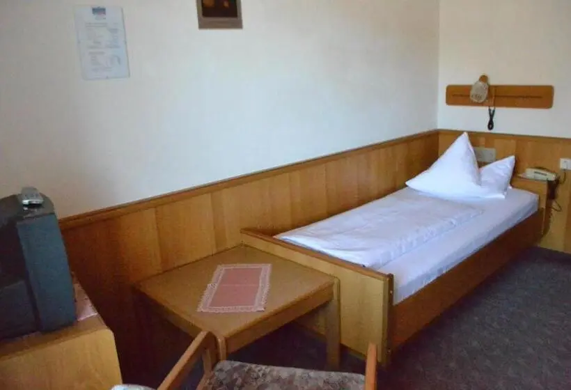 スタンダードシングルルーム, Innviertler Berggasthof