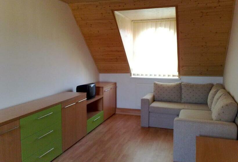 1ベッドルームドゥプレックスアパートメント, Ubytovani U Kulky