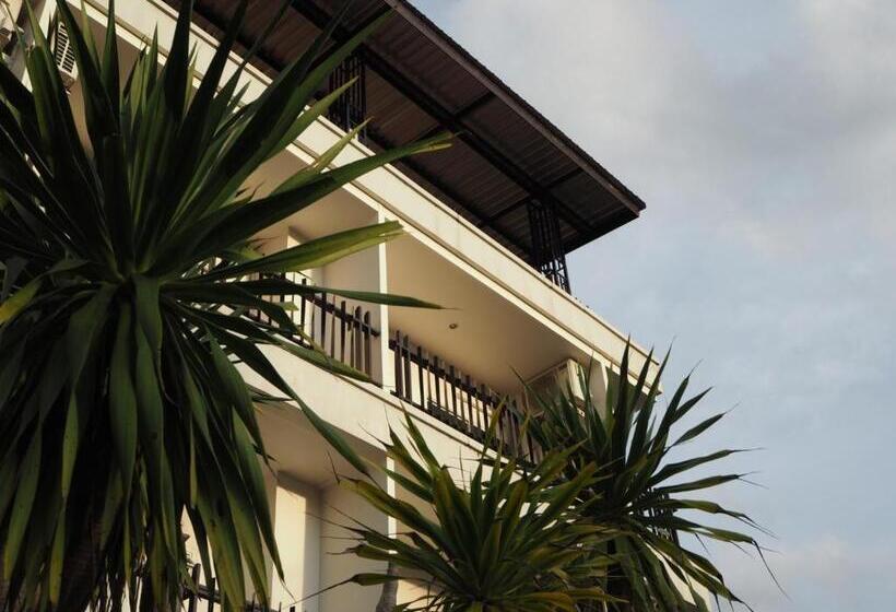 Camera Tripla Deluxe, Yura Kiri Resort Khao Yai