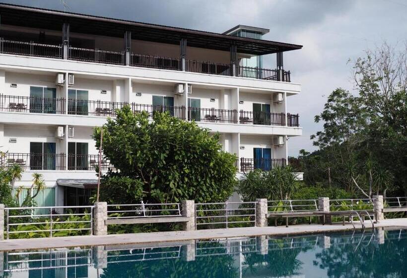 Camera Tripla Deluxe, Yura Kiri Resort Khao Yai