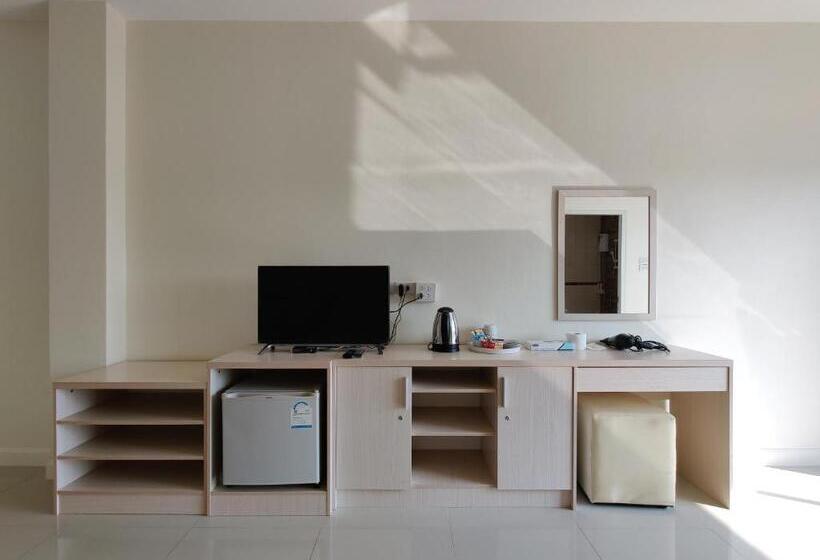 Camera Tripla Deluxe, Yura Kiri Resort Khao Yai