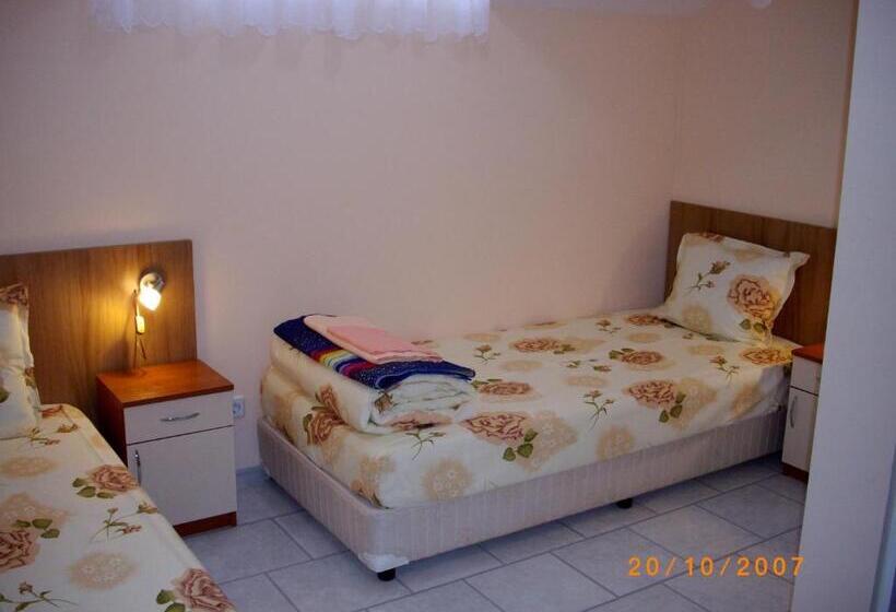 스탠다드 룸, Aleks Guest House