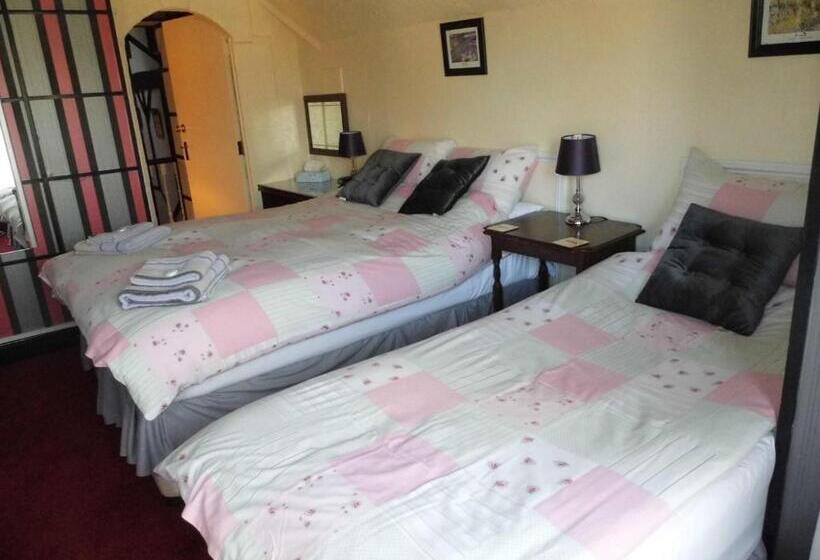 Семейный Номер, Happy Days Guesthouse