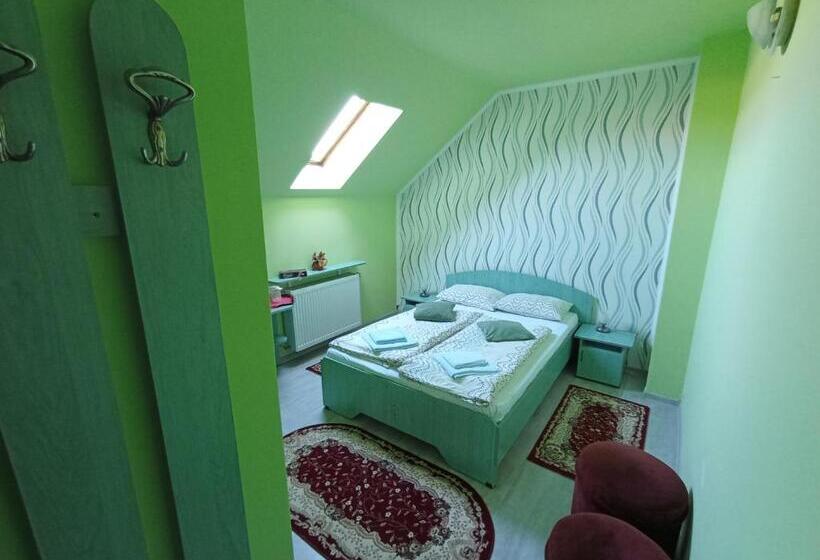 标准间, Pensiunea Cristina