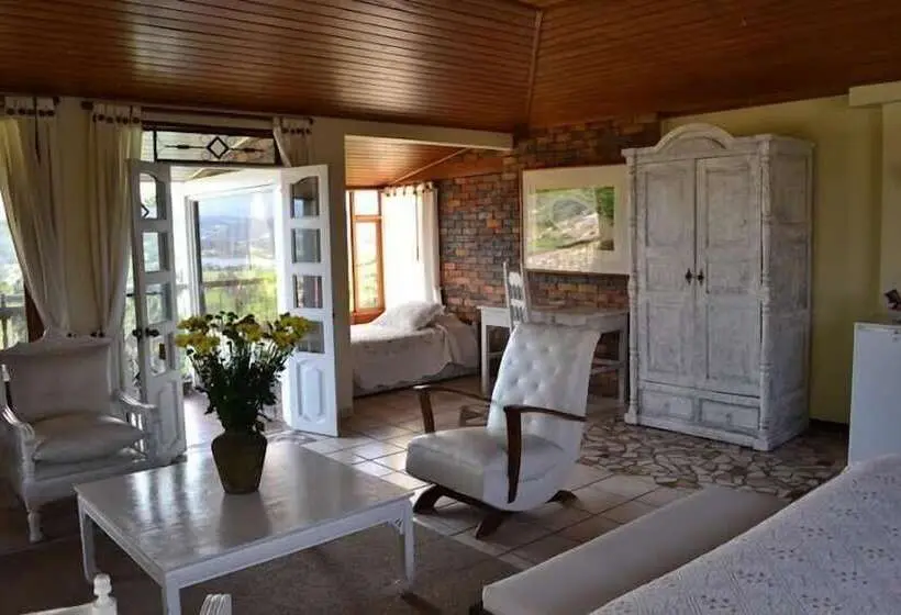 スイート, Miravalle Suites
