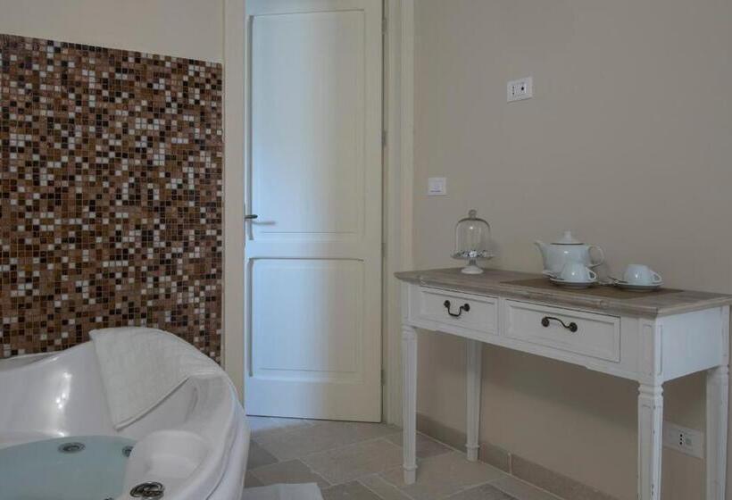 חדק דלוקס עם ג'קוזי, Willaria Country House