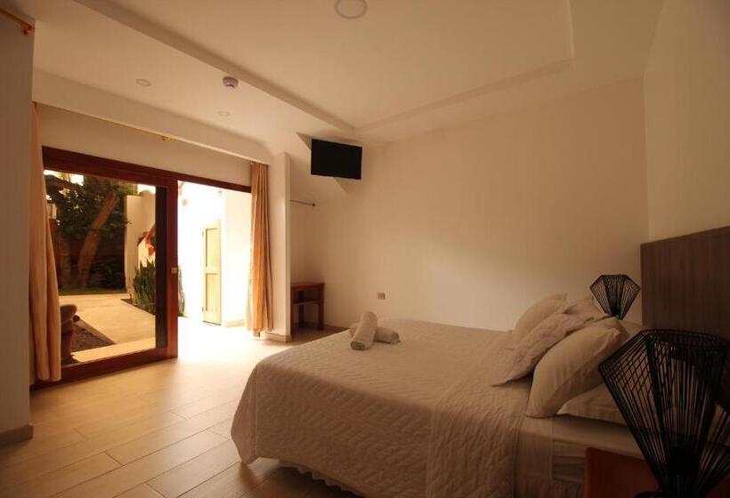 اتاق استاندارد یک نفره, Lava House Hostal