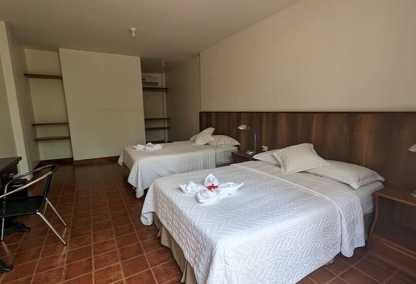 اتاق استاندارد, Lava House Hostal