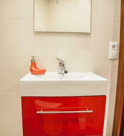 اتاق استاندارد با سرویس بهداشتی مشترک, Pensión Parque Del Ebro