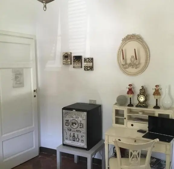 マウンテンビュースタンダードルーム, Villa Lucchesi