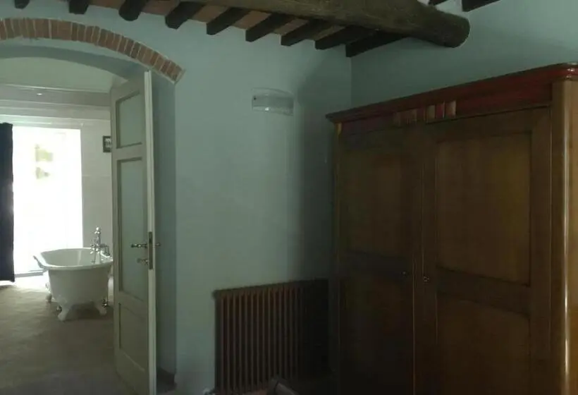 スイート, Villa Lucchesi
