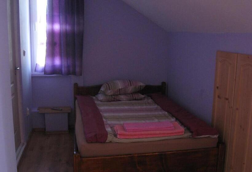 Трехместный Номер Стандарт с Балконом, Casa Sidor