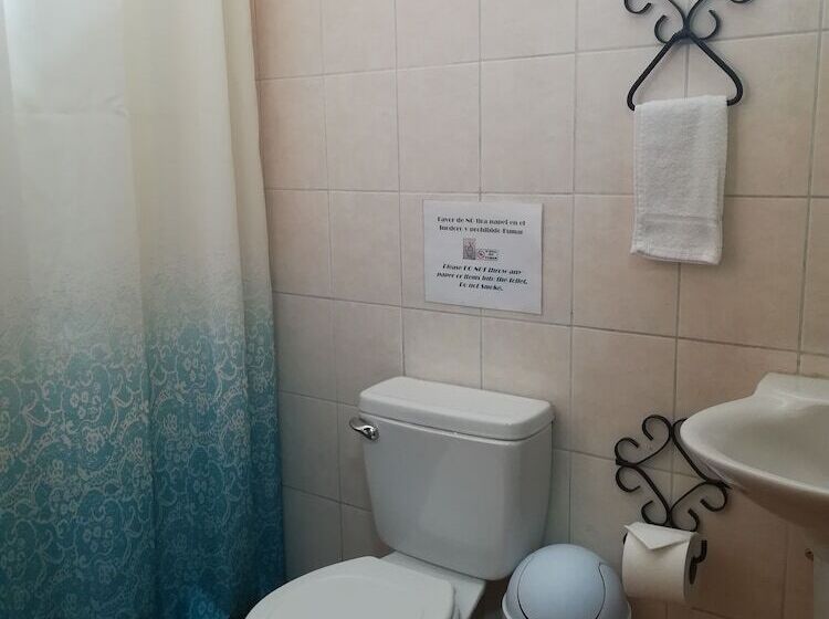 تختخواب در اتاق مشترک, Hostal Guatefriends