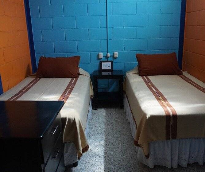 اتاق استاندارد, Hostal Guatefriends