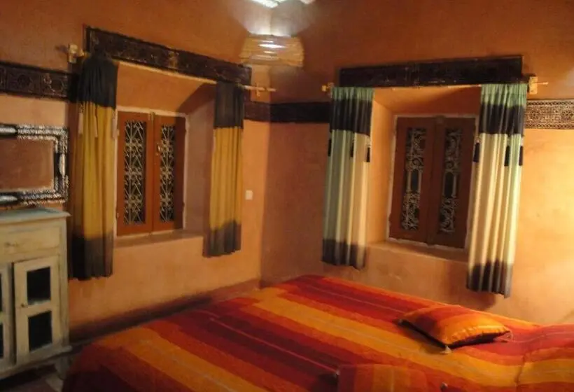 スタンダードトリプルルーム, Kasbah Ben Ali