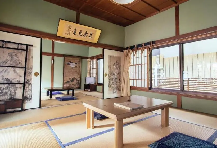 Perhehuone Jaettu Kylpyhuone, 高野山 宿坊 熊谷寺  Koyasan Shukubo Kumagaiji