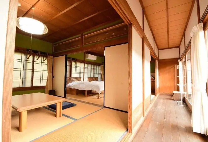 Juniorsviitti Puutarhanäkymä, 高野山 宿坊 熊谷寺  Koyasan Shukubo Kumagaiji